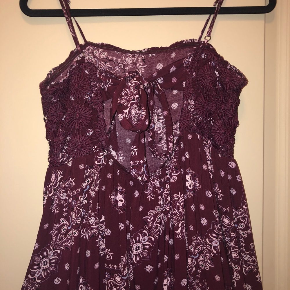 FOREVER 21 TANK TOP - Picture 2 of 2